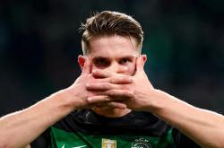 乐竟体育官方 -包含赛地聚焦——国王杯窗口期热度飙升；曼城绝杀压哨；更衣室稳定；数据趋势出现新变化的词条