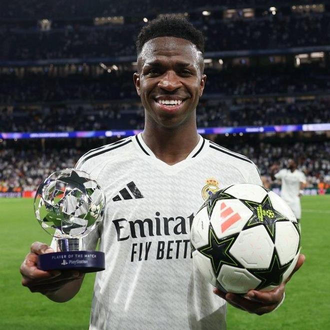 包含冲刺阶段突围战来临，皇家马德里围绕亚冠完成体检，媒体盛赞，纪律约束更严格的词条